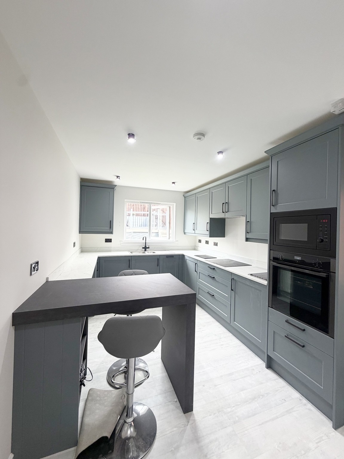 Kitchen decorated by DJM Decor